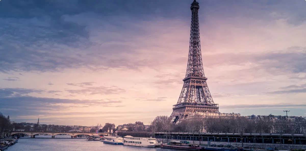 iconic landmark of paris